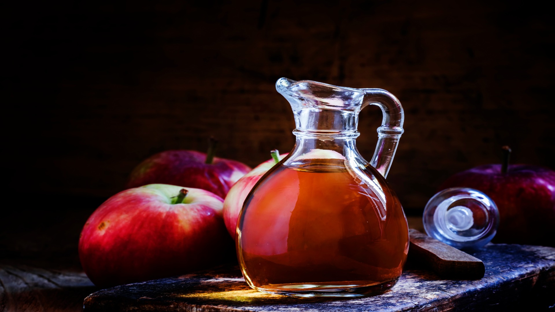 Apple Cider Vinegar: A Health Food That Should be on Every Shelf